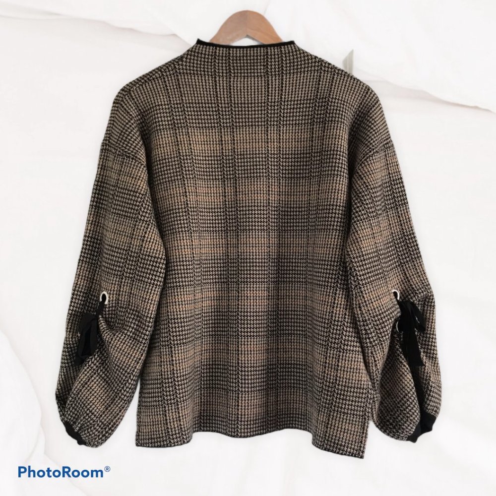 Molly Bracken Houndstooth Bell Sleeve Sweater